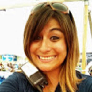 Meet your Posher, Adrienne